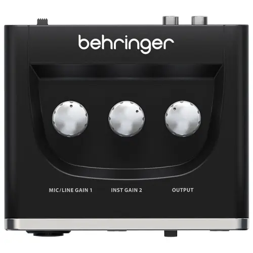 INTERFACE DE AUDIO BEHRINGER UM2.