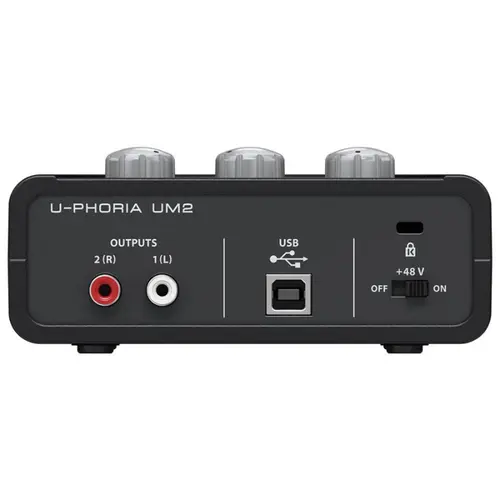 INTERFACE DE AUDIO BEHRINGER UM2.