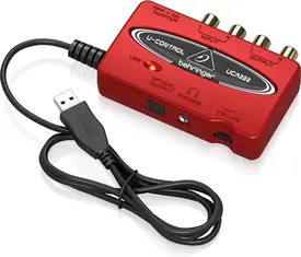 INTERFACE DE AUDIO BEHRINGER UCA222.